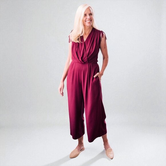 Dresses & Skirts - Gal Meets Glam Luella Cropped Jumpsuit | Size 6 | Burgundy | Excellent ✨